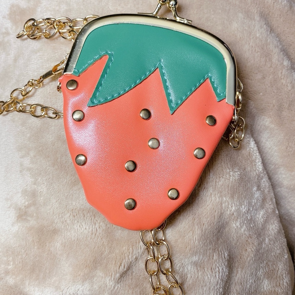 Strawberry Design Red and Green Women's Bag - Picture 8 of 11